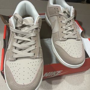 Nike Women’s Dunk Low Sneakers